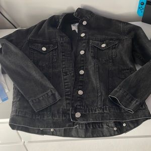Black denim jacket from Garage boyfriend fit XS